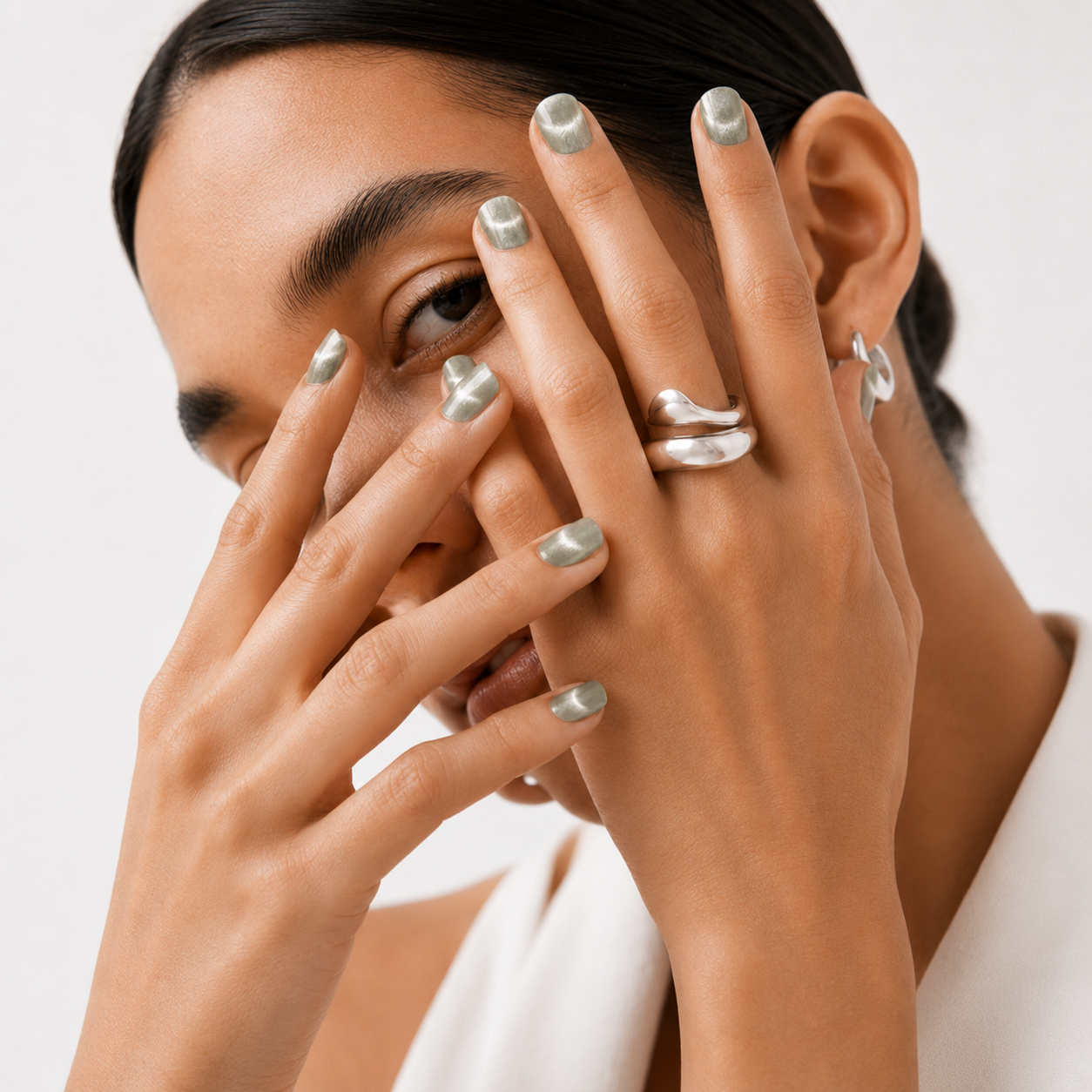 MANI – UUUUU. MANI – UUUUU.